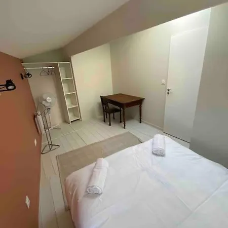 Holiday home New Maison Avec Jardin 5 Pers Le Cendre